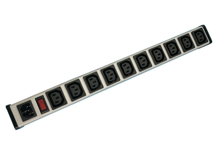 Barre de bande de puissance de prise de Smart 10 pour le Cabinet de réseau, unité de distribution d'énergie électrique multiple de PDU de débouchés